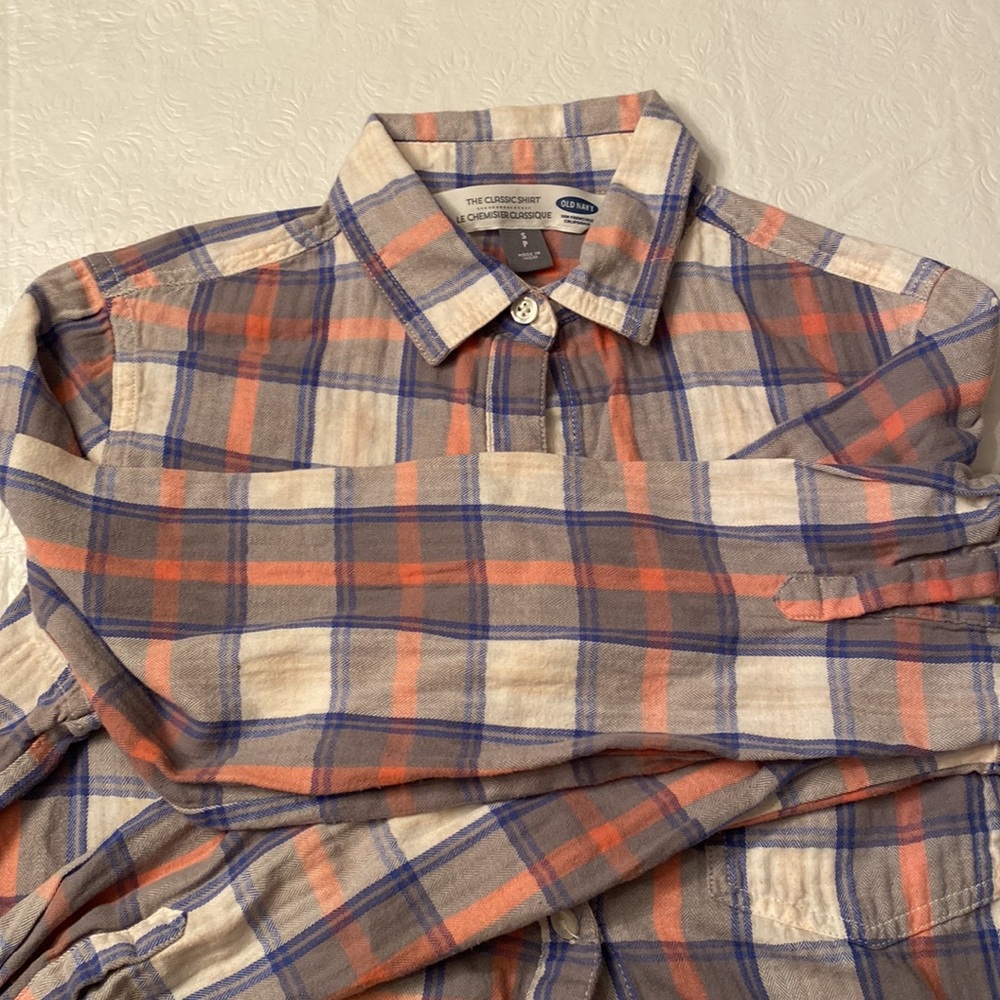 Old Navy Women’s Blue/Grey/Pink Checkered Long Sleeve Flannel Shirt- Size S